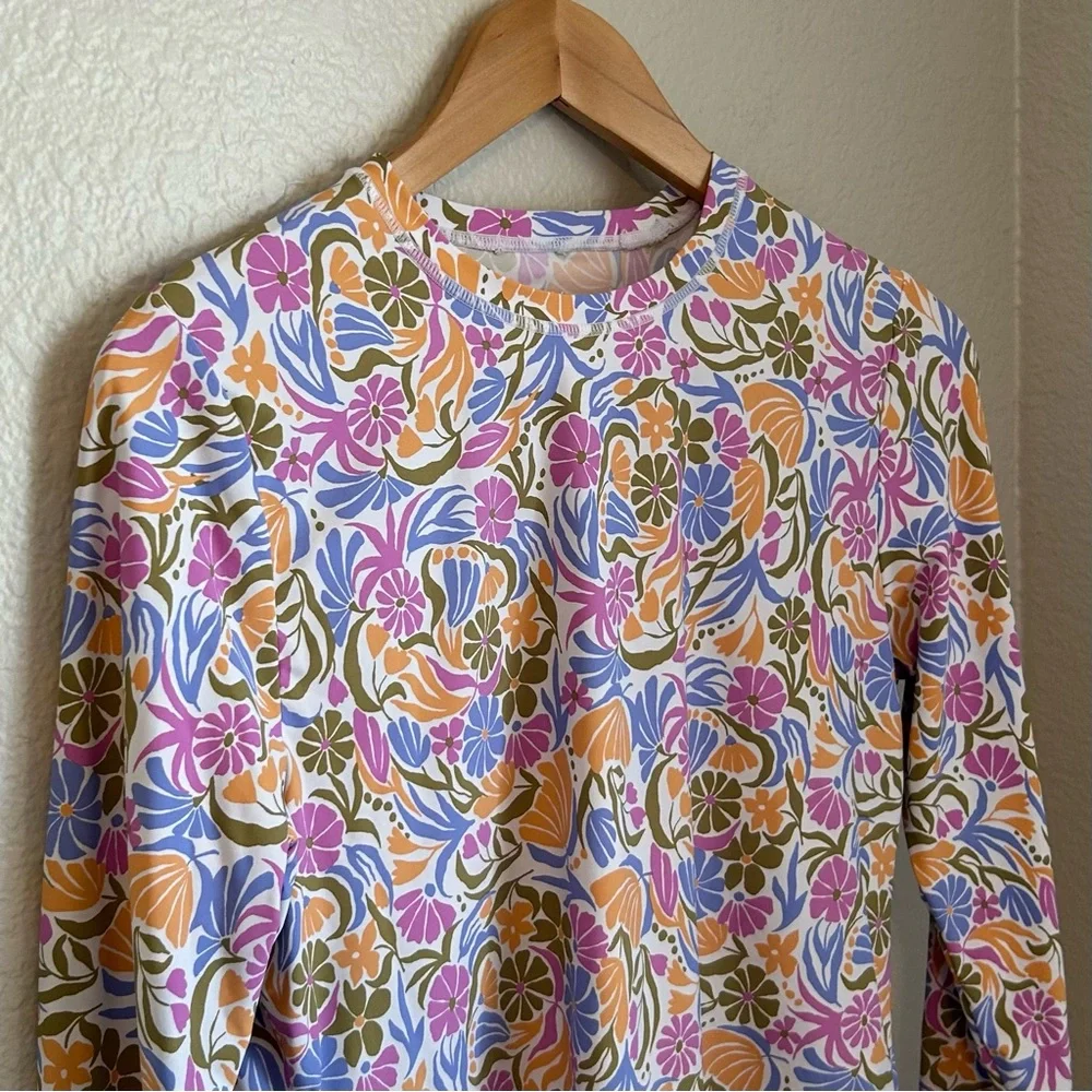 Roxy Women’s Long Sleeve Multi Color Floral Rashguard Swim Top, Size Medium - Picture 3 of 6